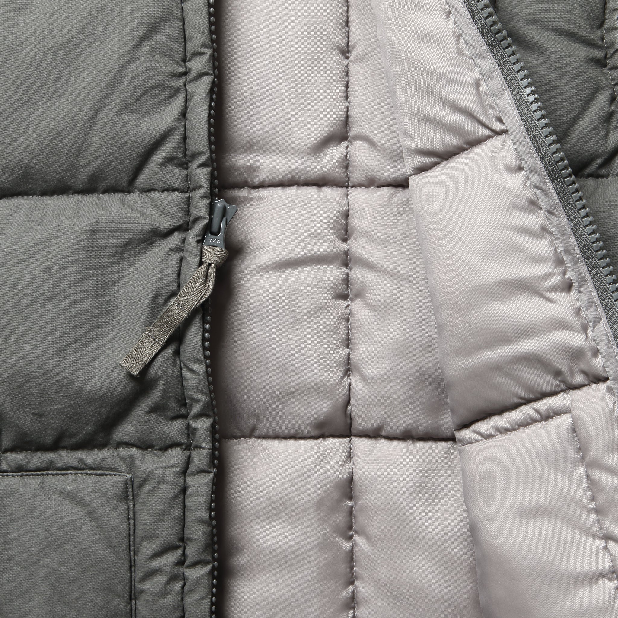 
                          Heritage Cotton Down Vest - Beluga
                        