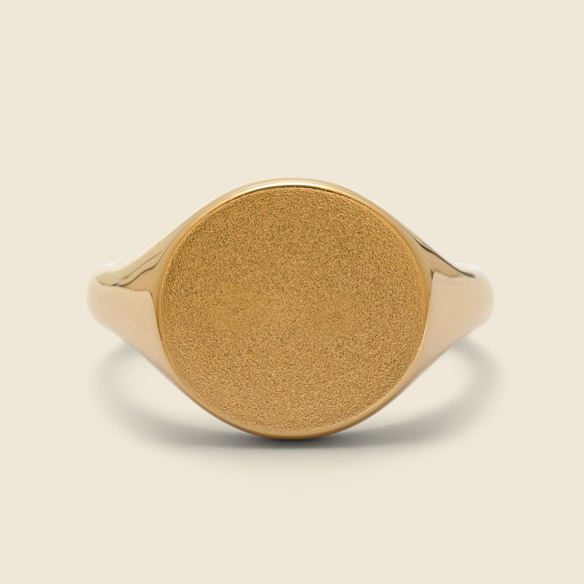 
                          Wells Signet Ring - Gold Vermeil - Miansai - STAG Provisions - Accessories - Rings
                        