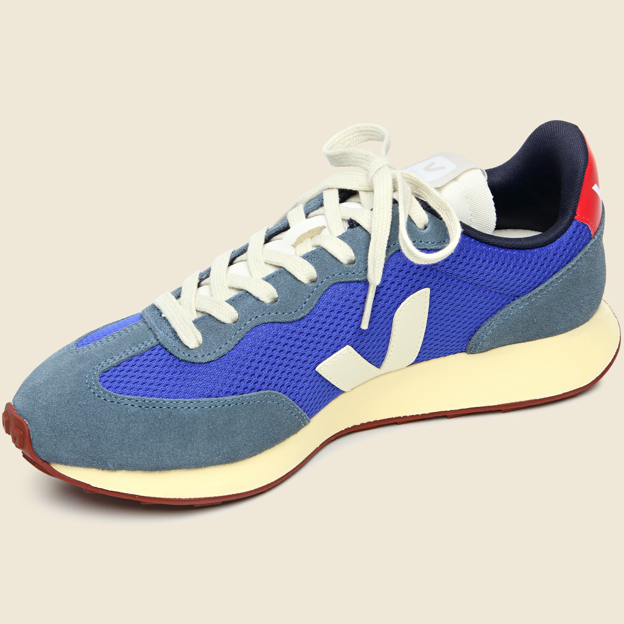 
                          Rio Branco Alveomesh Sneaker - Paros Pierre Pekin - Veja - STAG Provisions - Shoes - Athletic
                        