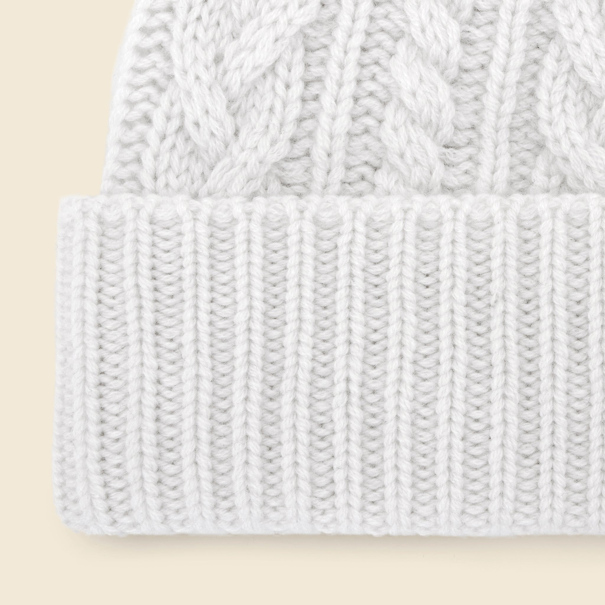 Cashmere Cable Beanie - Chalk - Alex Mill - STAG Provisions - Accessories - Hats