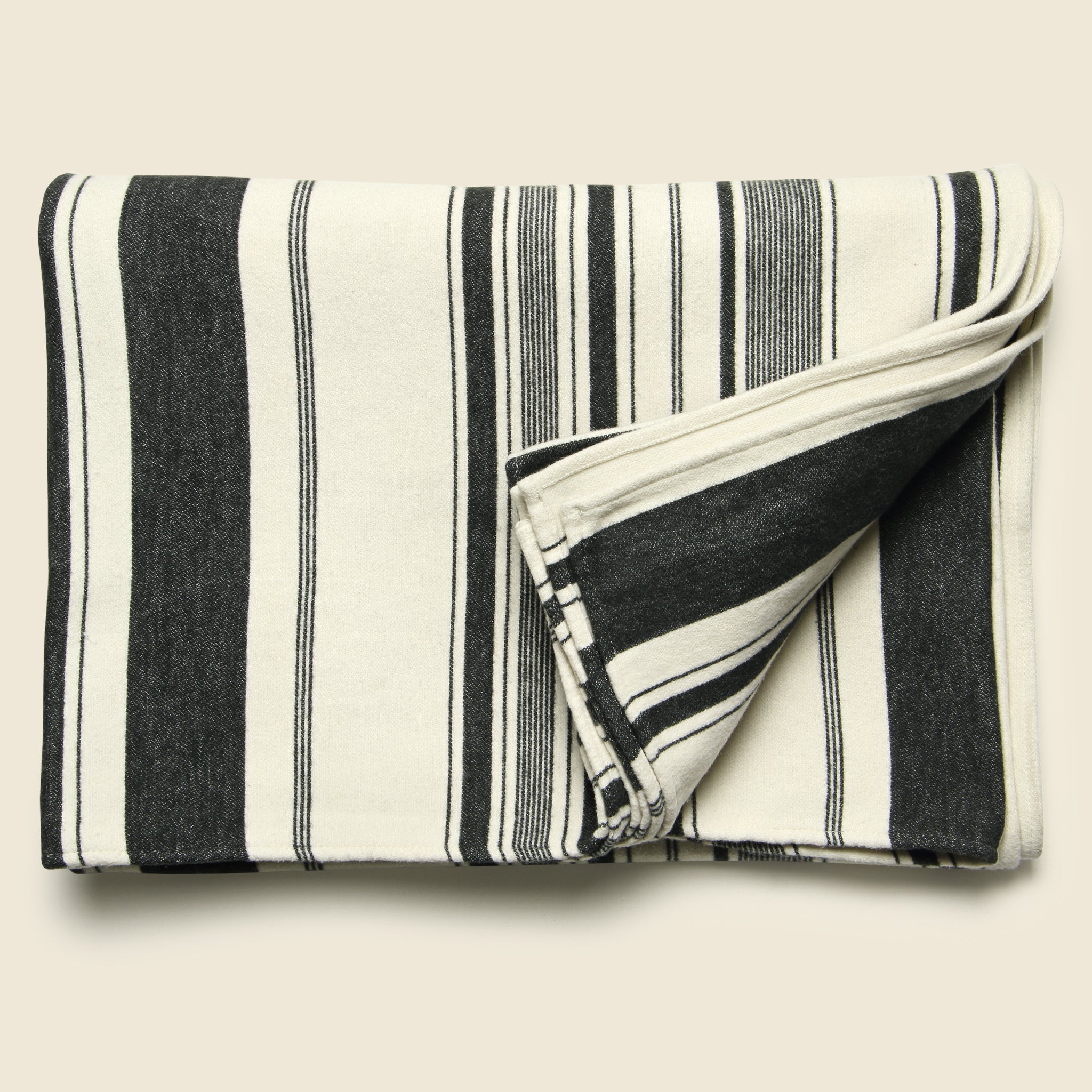 
                          Adirondack Blanket - Dume Stripe - Faherty - STAG Provisions - Gift - Blankets
                        