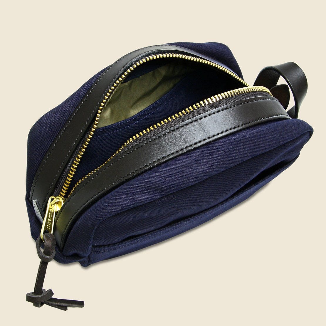 
                          Travel Kit - Navy - Filson - STAG Provisions - Accessories - Bags / Luggage
                        