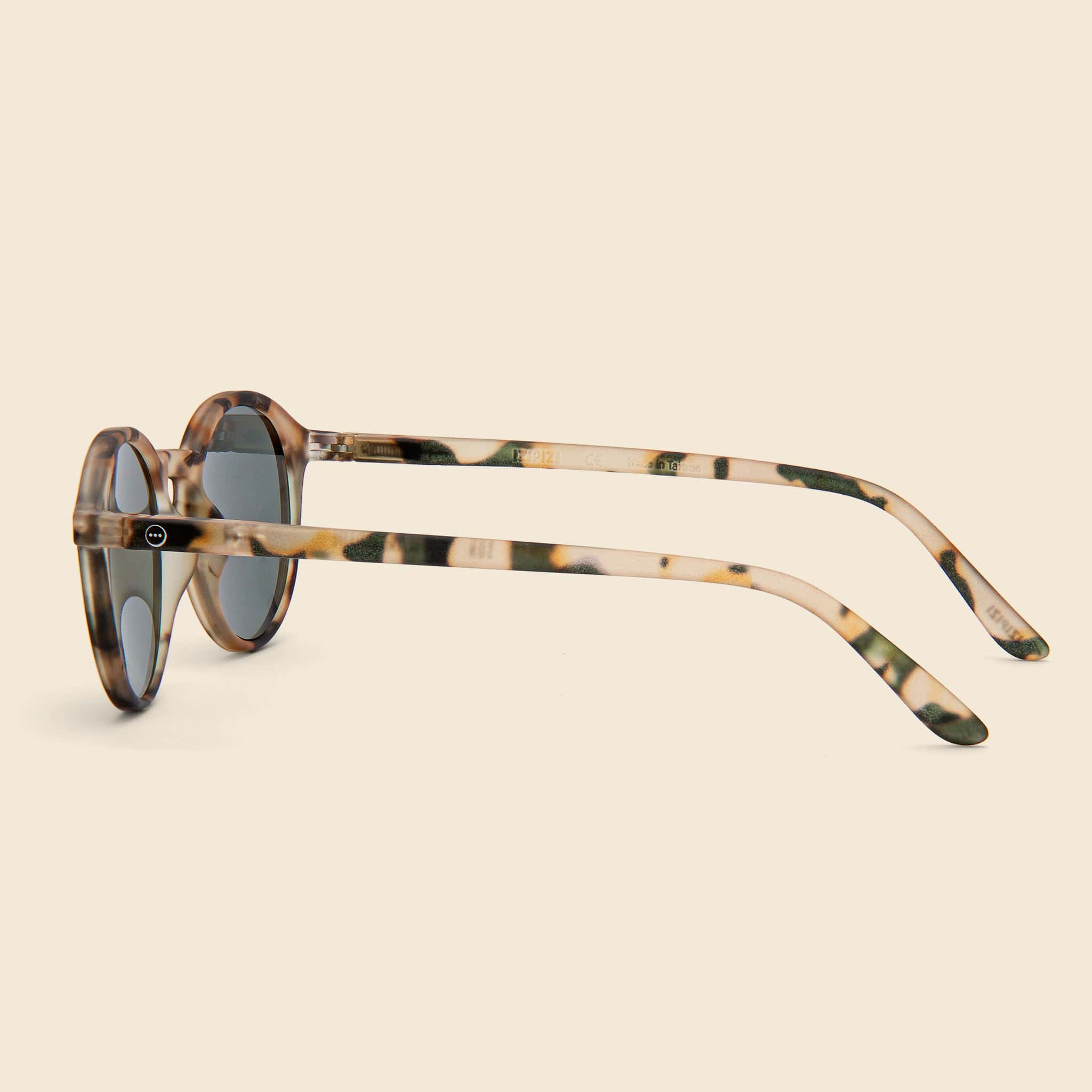 
                          The Iconic #D - Light Tortoise - Izipizi - STAG Provisions - Accessories - Eyewear
                        