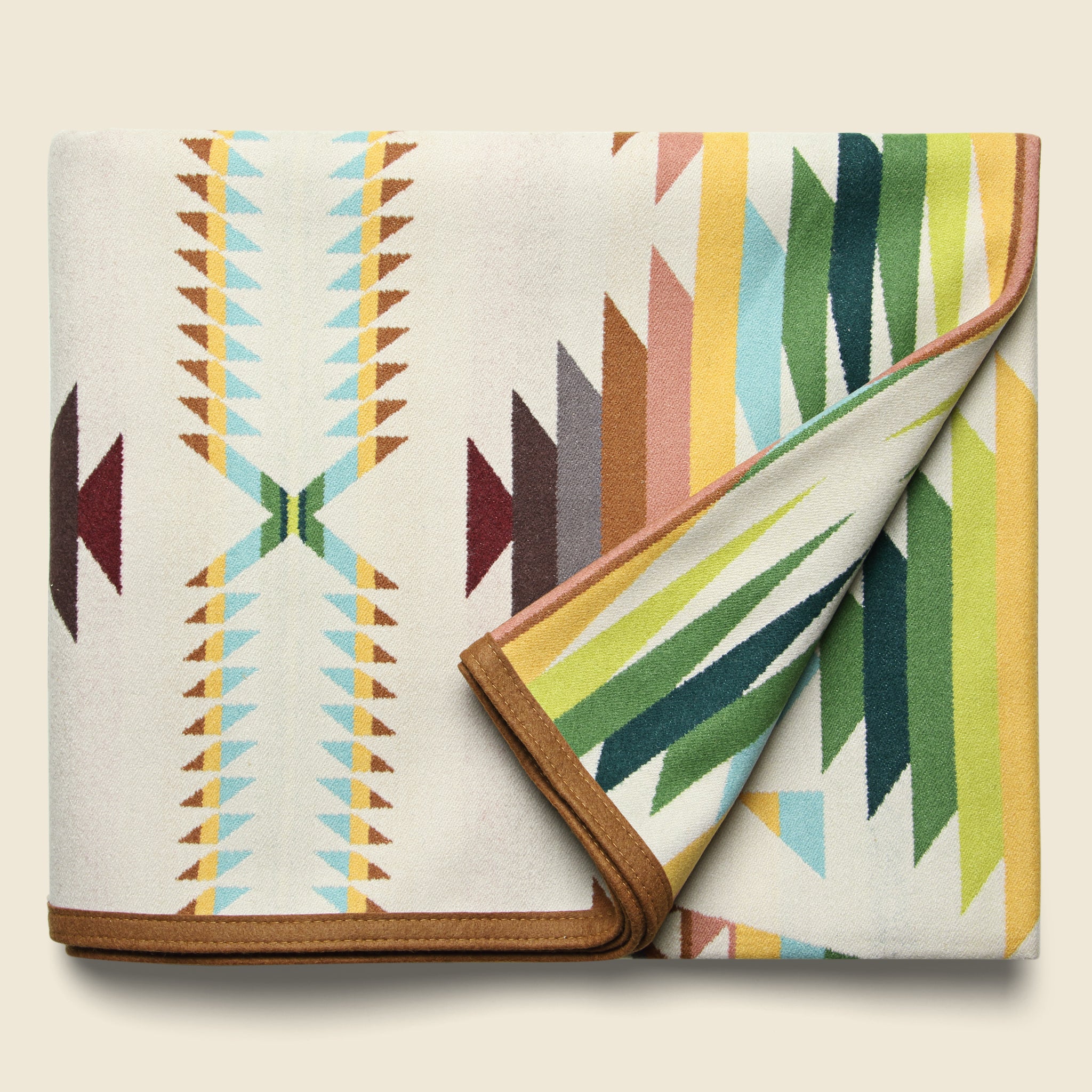 
                          Falcon Cove Blanket - Pendleton - STAG Provisions - Home - Bed - Blanket
                        